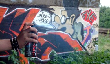 Herner (33) sprüht Graffiti an Brückenpfeiler