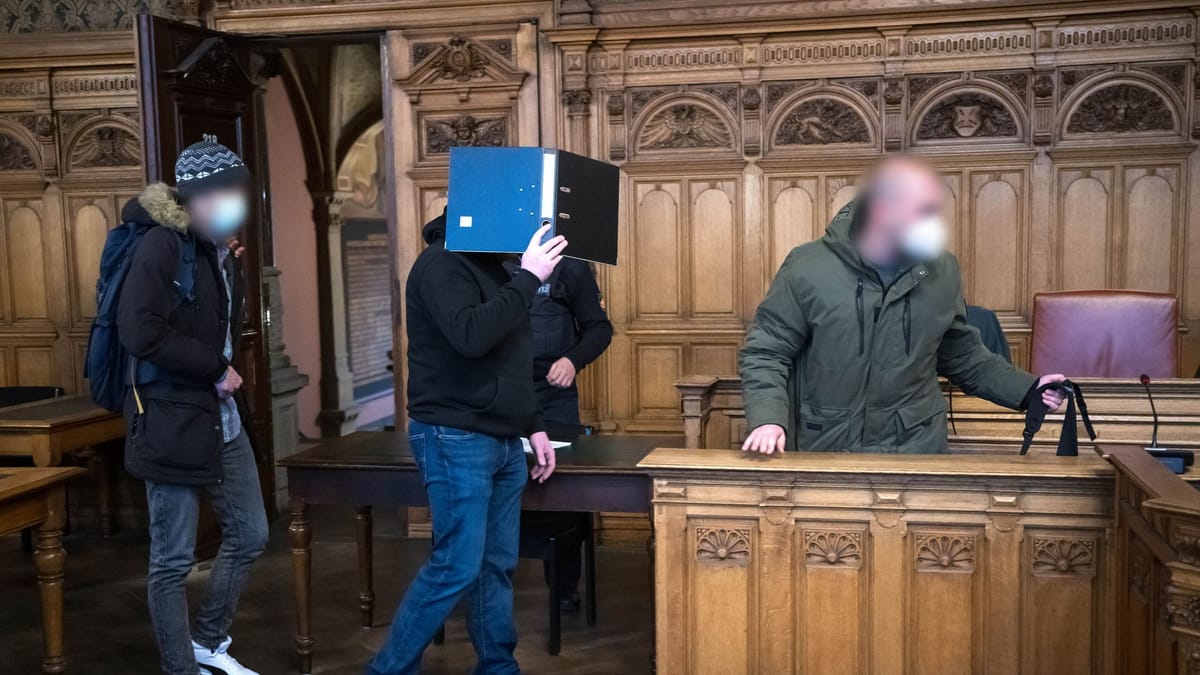 Rechtsextremer nach Brandstifung 5 Jahre ins Gefängnis