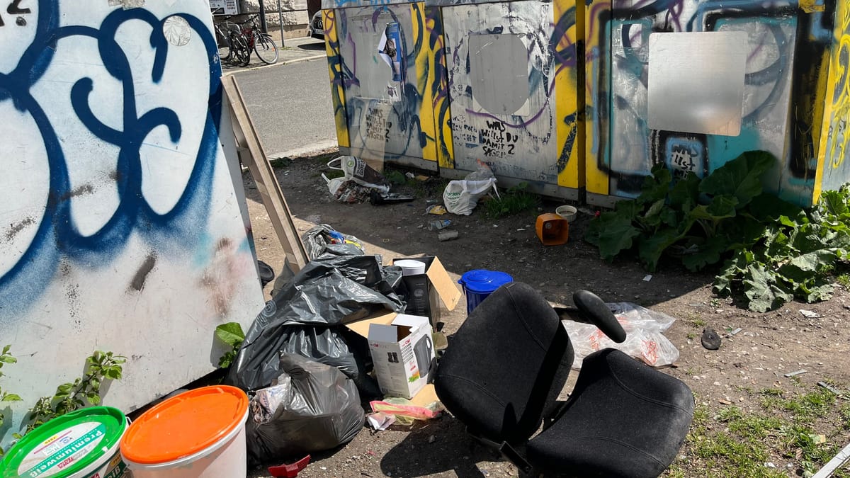 Teile der Südstadt versinken im Müll – Ratten und Mäuse angezogen