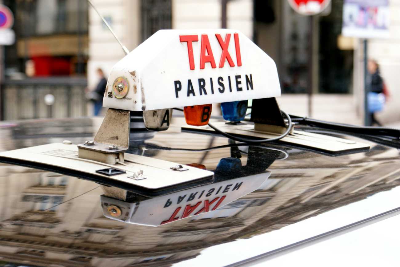 Taxi-Proteste in Frankreich: Wut über Reform und Uber-Konkurrenz wächst - Taxifahrer | News | taxi heute - das unabhängige und bundesweite Taxi-Magazin