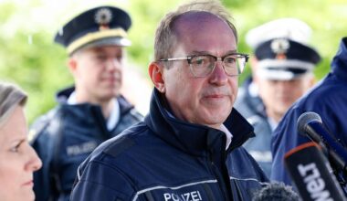 Innenminister Dobrindt: Zurückweisungen um 45 Prozent gestiegen