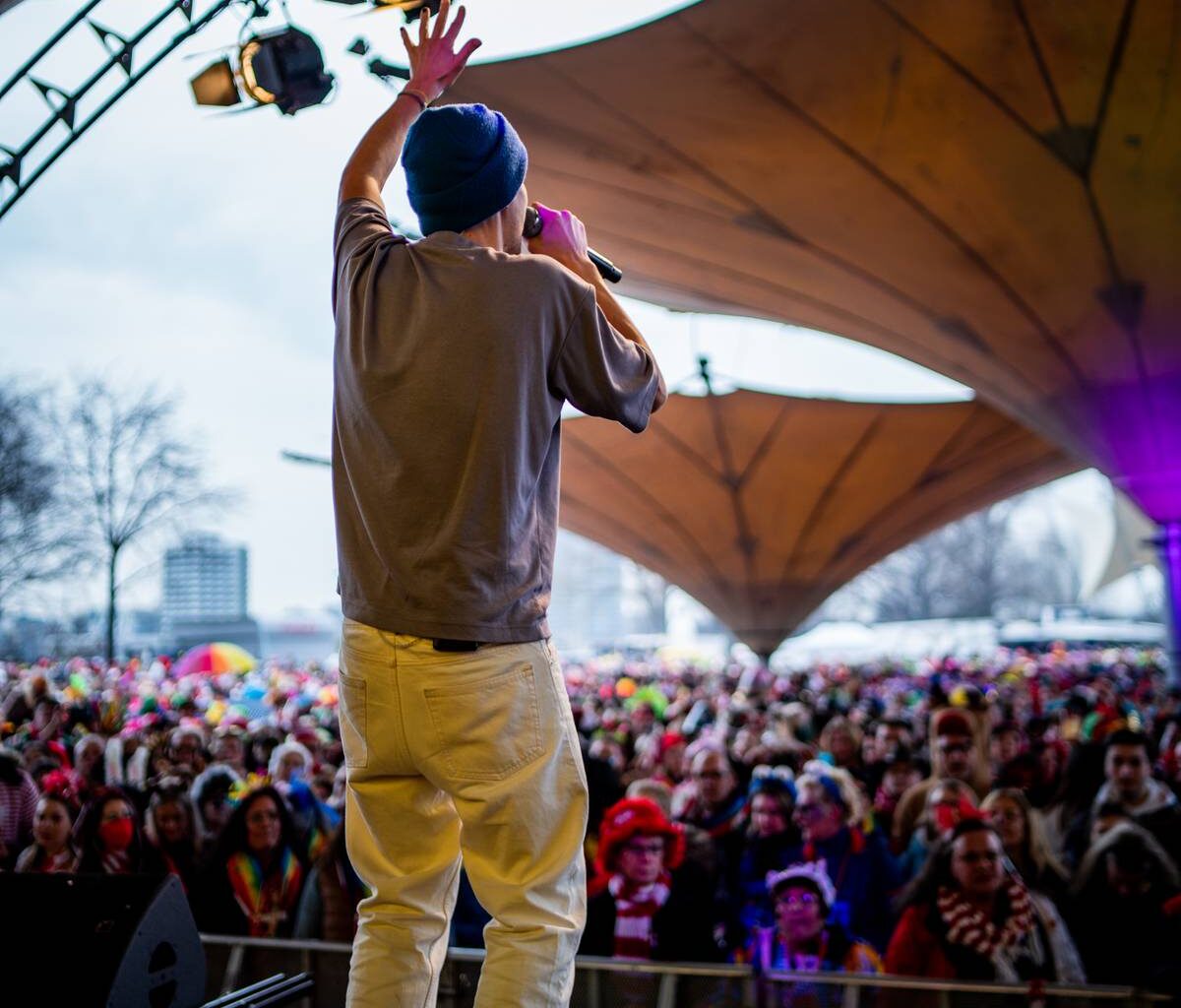 Cat Ballou eröffnen Tanzbrunnen-Saison - Radio Köln