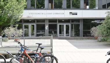 München: Rechtsextreme verteilen erneut Flyer an Gymnasien - Schüler reagieren deutlich - München