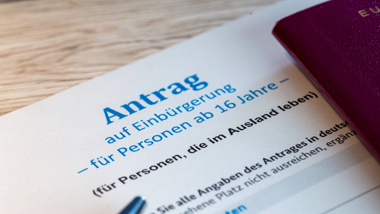 Einbürgerungsverfahren in Bremen können mehr als 2 Jahre dauern