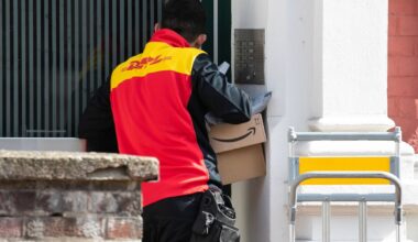 Essen: DHL-Bote entpuppt sich als brutaler Räuber – Frau erlebt Albtraum