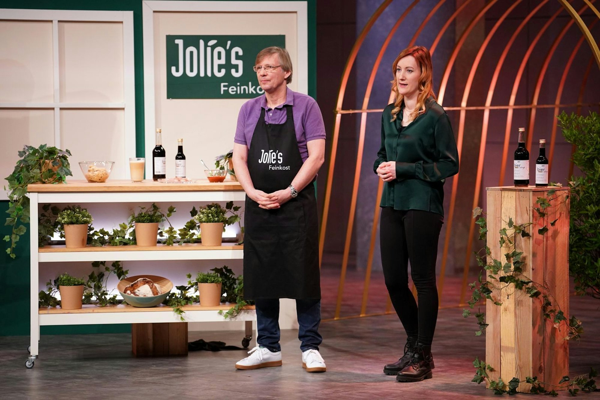 Etwas halbherziger Auftakt: Die Präsentation von „Jolie's Feinkost“ hinterließ keinen bleibenden Eindruck in der Sendung. (Bild: RTL / Stefan Gregorowius)