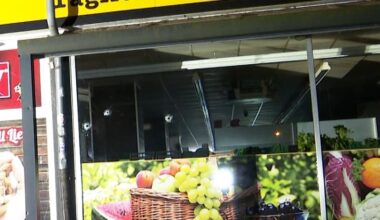 21 Schüsse auf Hamburger Supermarkt – Polizei jagt Schützen | Regional