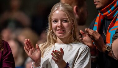 Auf Weg zum Bundestag: Grüne-Jugend-Chefin provoziert mit Polizei-Hass-Pulli | Politik