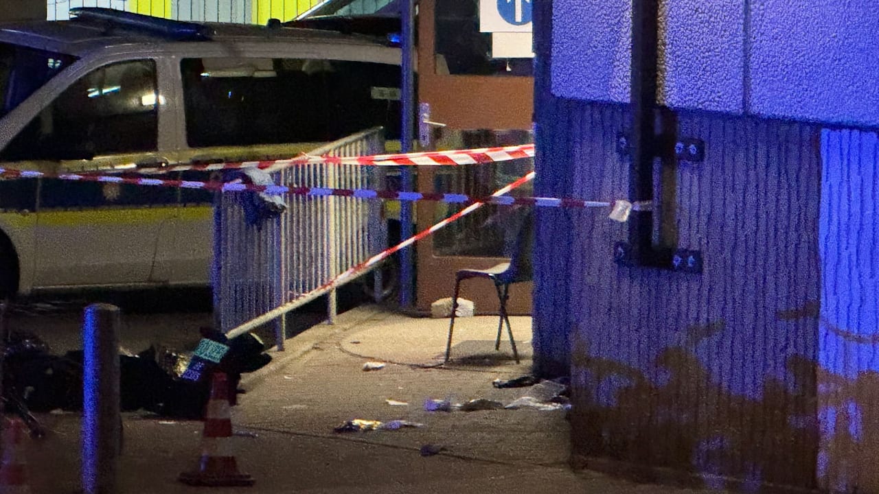 Berlin: Messerattacke auf Polizisten | Regional