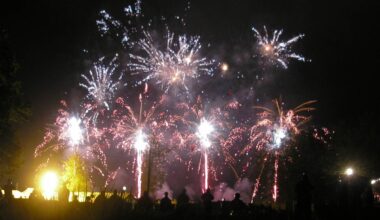 Nass, aber schön - 100.000 Menschen bei Rhein in Flammen