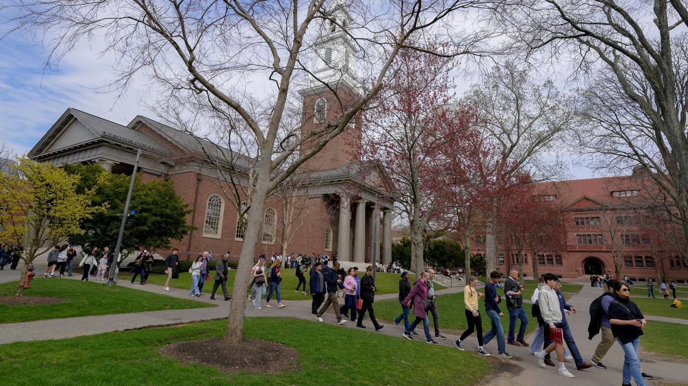 Trump-Regierung verbietet Harvard internationale Studenten – Uni wehrt sich