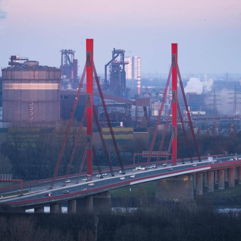 A42-Rheinbrücke in Duisburg am Wochenende gesperrt
