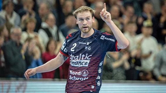 Flensburgs Simon Pytlick jubelt © Imago Images Foto: BEAUTIFUL SPORTS Mario M.Koberg