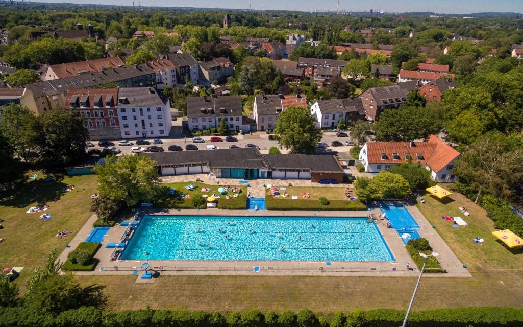 Luftbild vom Jahnbad in Gelsenkirchen
