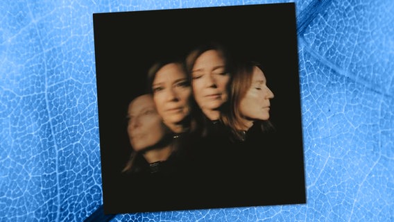 Cover von "Lives Outgrown" von Beth Gibbons © Domino 
