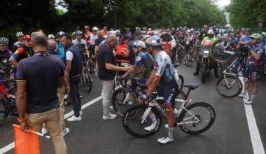 Giro d'Italia: Jai Hindley raus - Massensturz überschattet Kaden Groves' Sieg