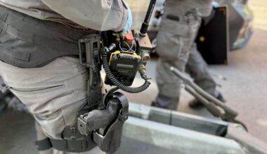 Mann mit „sprengstoffverdächtigem Gegenstand“ in Berlin-Schöneberg gestoppt