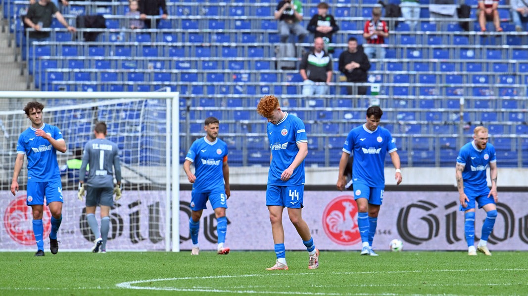 Schwaches Hansa Rostock verliert in Hannover und bleibt Drittligist | NDR.de - Sport