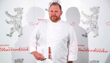 Alexander Oetker geht zu einem essen, der ihn eigentlich nervt