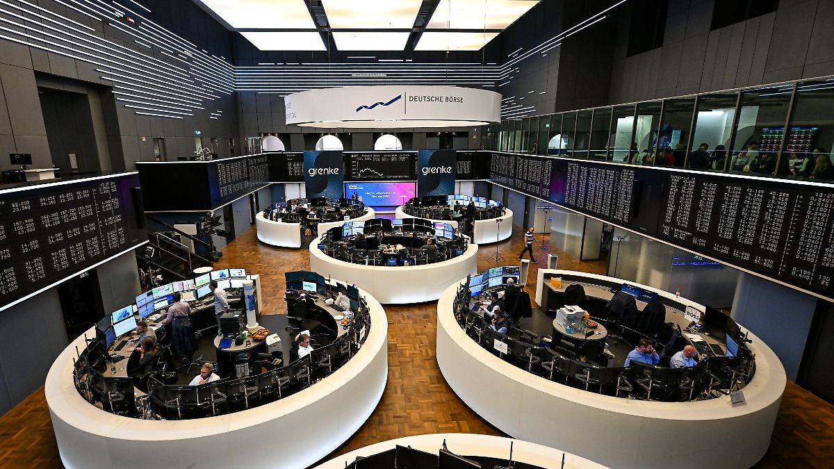 Trotz Abstufung von US-Bonität: Dax springt auf neues Rekordhoch