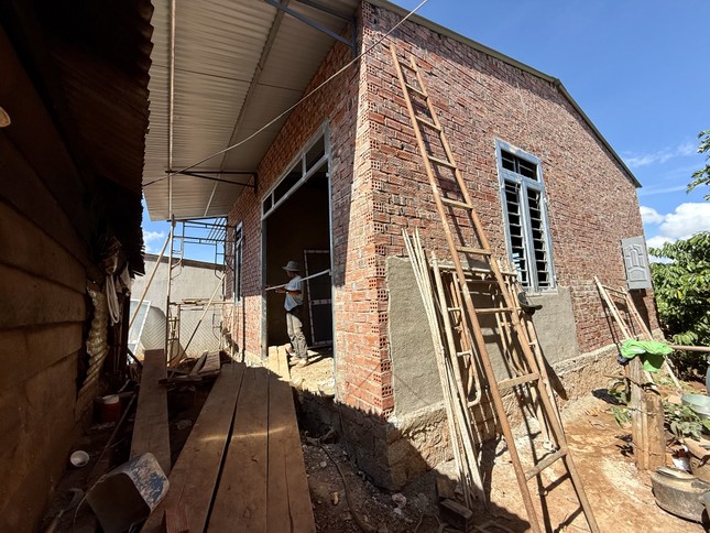 Den „Engpass“ im roten Buch lösen, damit die Armen einen Platz zum Leben haben. Foto 1