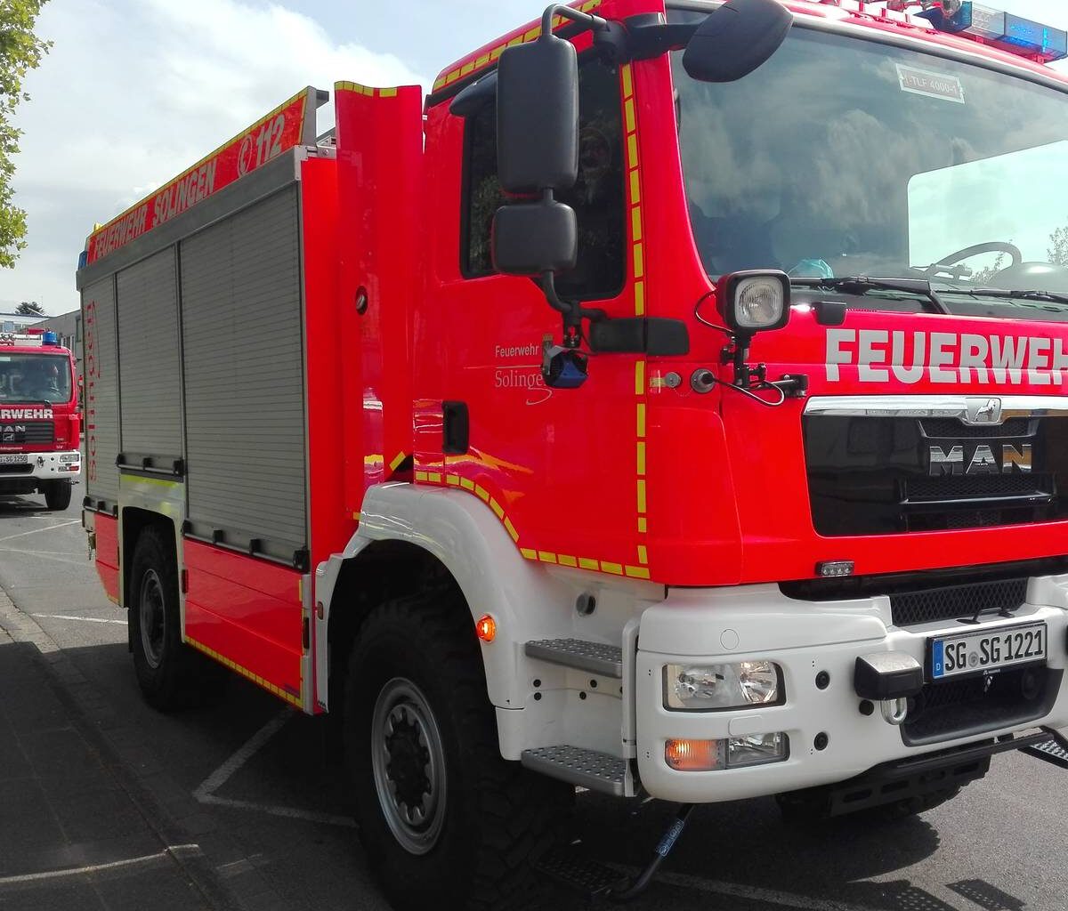 Dachstuhlbrand an der Annastraße in Solingen