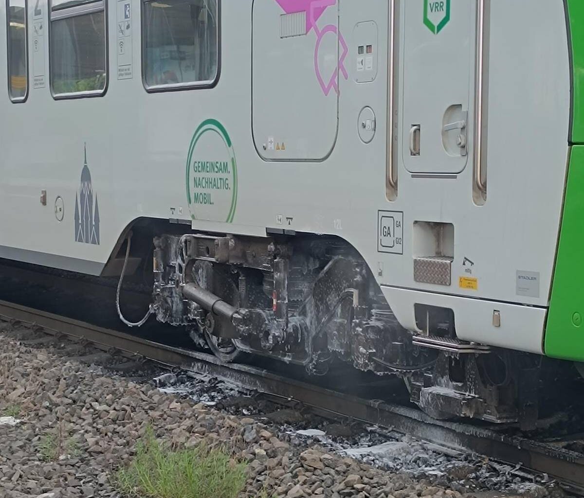 Gelsenkirchener Hauptbahnhof: Bremsen fingen Feuer