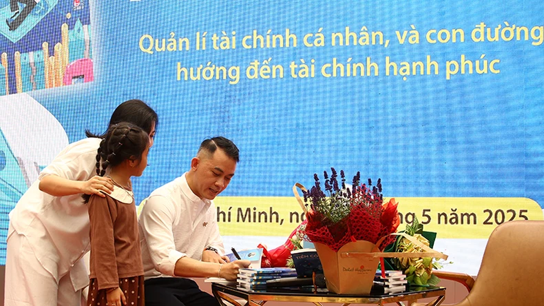 Das Buch „Ist Geld schlecht?“ finanzielles Glück Foto 2