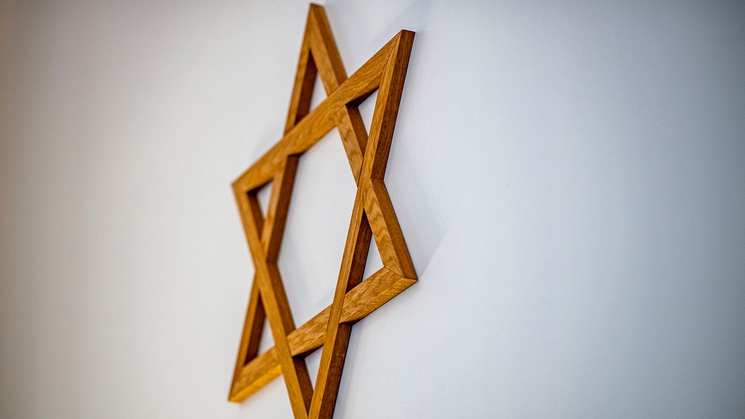 Hamburg: Neue Liberale Synagoge eröffnet | NDR.de - Nachrichten
