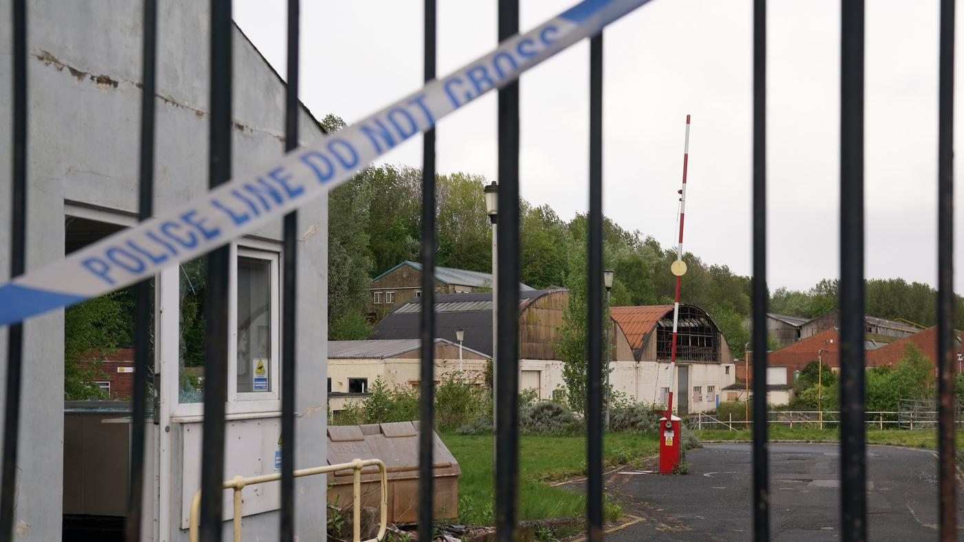 14-Jähriger stirbt in Feuer – 14 Kinder festgenommen
