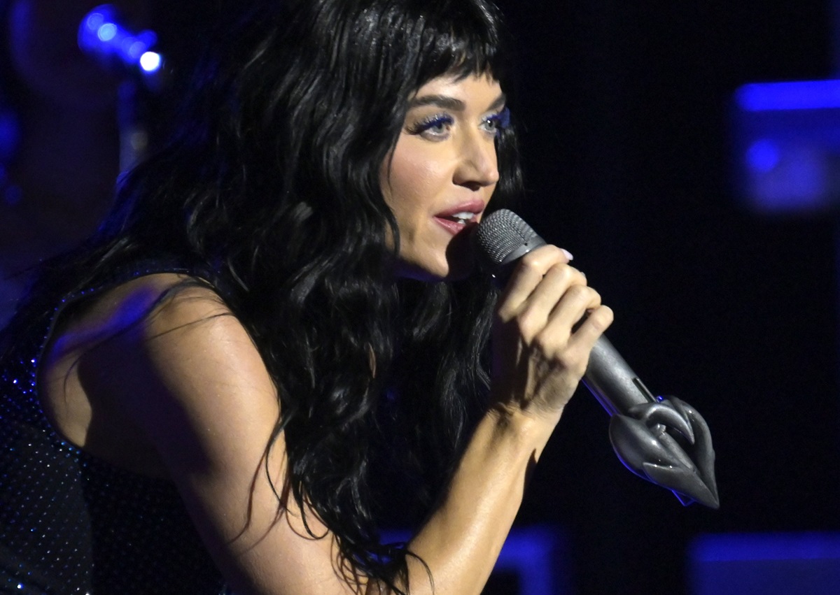 Katy Perry: Patzer vor Millionen – plötzlich muss Crew eingreifen