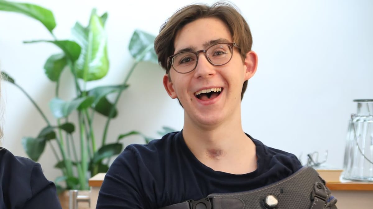 Schüler stürzt aus neun Metern in die Tiefe –Dank an die Retter
