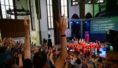 74 Stunden Dauersingen: Finale mit "All-Stars-Besetzung" | NDR.de - Nachrichten - Niedersachsen