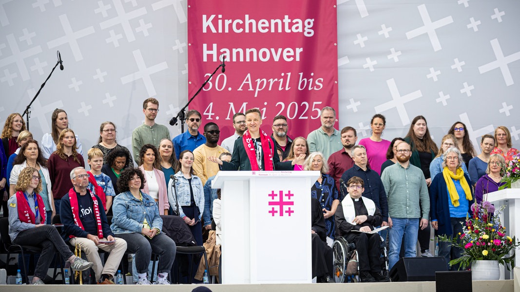 Kirchentag 2025 bleibt als "Frühlingsmärchen" in Erinnerung | NDR.de