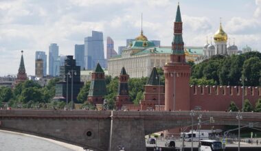 Ukraine-Liveblog: ++ Kreml stellt Bedingung für Treffen mit Selenskyj ++