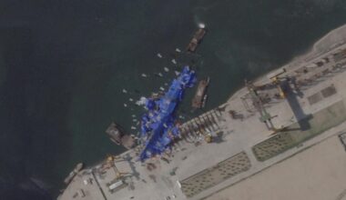 Umgekipptes Kriegsschiff in Nordkorea: Werftmitarbeiter festgenommen