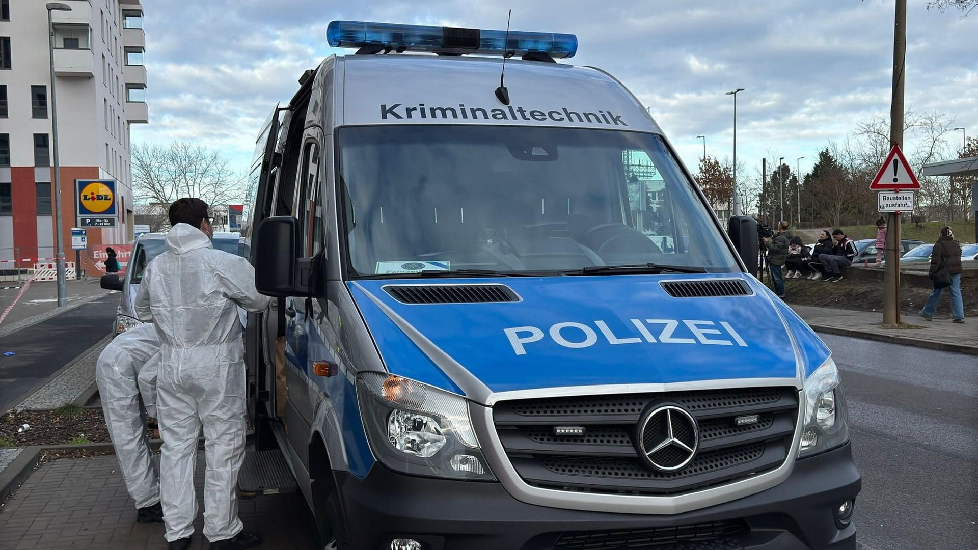 Wa_13_Toetungsdelikt_Marzahner_Chaussee.jpg