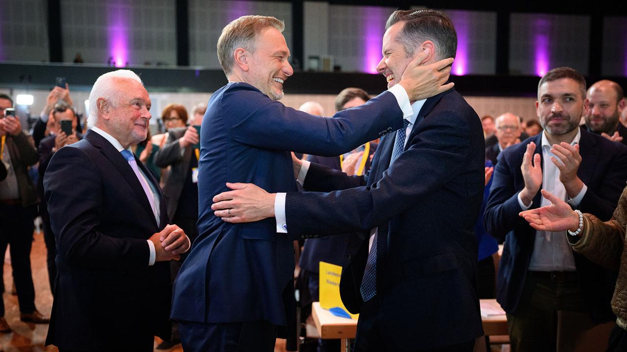 Nach Debakel bei Bundestagswahl: Dürr zum FDP-Chef gewählt