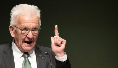 Winfried Kretschmann legt Jette Nietzard Parteiaustritt nahe: „Verstehe nicht, was die bei uns will“