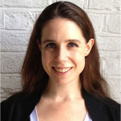 Biowissenschaftlerin Eleanor Stride macht Bakterien den Garaus (Foto: ox.ac.uk)