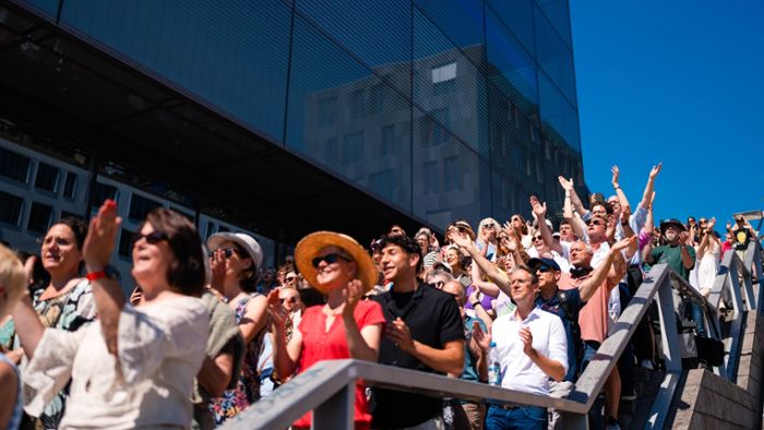 Überraschungskonzerte in Stuttgart: „Gospel im Osten“ begeistert mit Flashmobs zum 20-jährigen Jubiläum