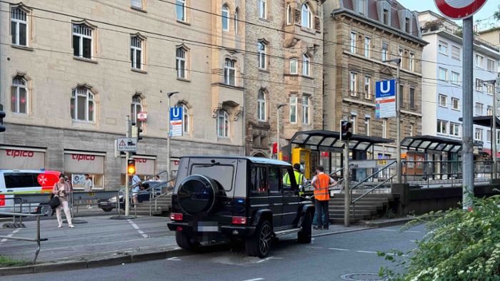 Auto in Personengruppe in Stuttgart gefahren: Unfallfahrer „bedauert das Geschehen zutiefst“