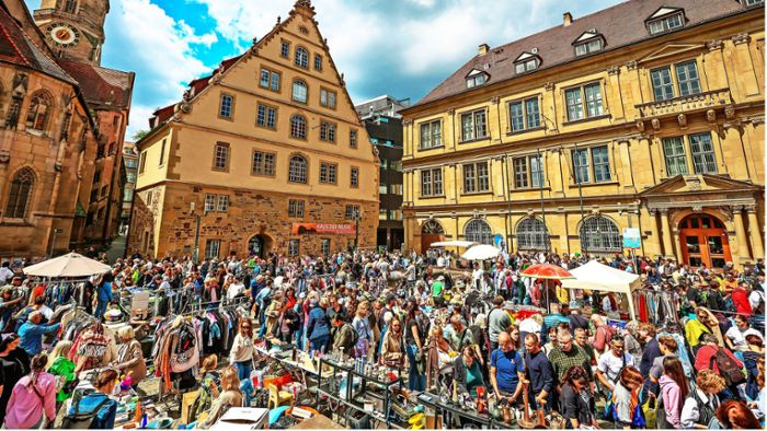 Frühjahrsflohmarkt in Stuttgart: Viel Andrang bei Kitsch, Kruscht und Kunst