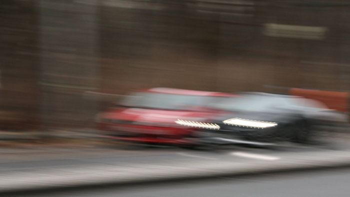 Illegales Autorennen: Mercedes und Porsche rasen durch Stuttgart – Zeugen gesucht