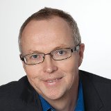 Entscheider/Institutionen : Kai Holoch (hol)