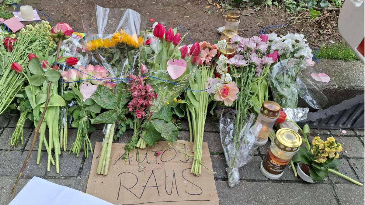 Unfall in Stuttgart: Demo am Olgaeck und Druck auf die Politik - Stuttgart
