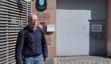 Straßenblockade in Nürnberg: Richter befangen? - Neuer Prozess gegen Klima-Pater - Bayern