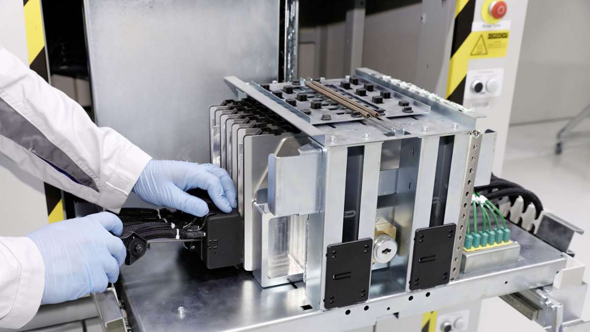 Battery Show Europe in Stuttgart: Batterie-Experte: Uns bleibt nichts anderes übrig, als optimistisch zu sein