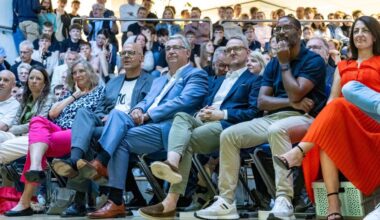 VfB Stuttgart in Bietigheimer Talk: „Wäre Jesus ein Fußball-Fan gewesen?“ – Cacau macht Schülern Mut