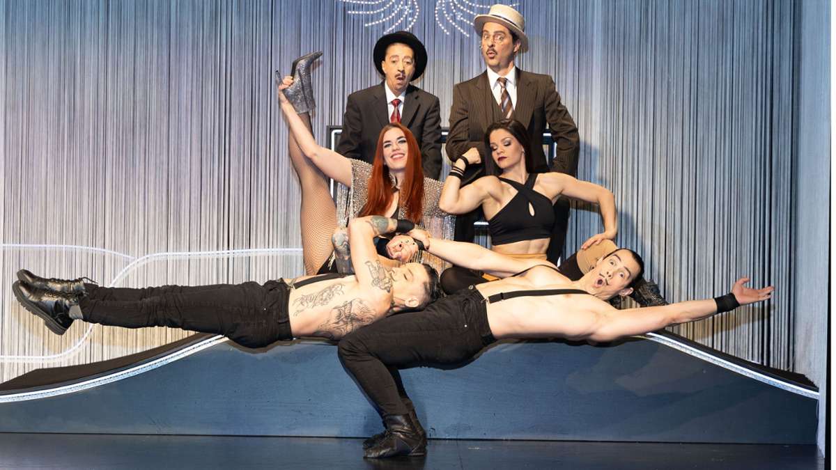 Friedrichsbau meets Marquardt-Komödie in Stuttgart: Was Ikonen des schwäbischen Humors mit Burlesque-Tanz zu tun haben